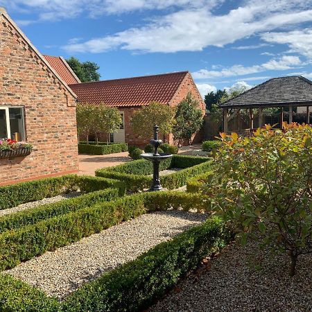 Meals Farm Holiday Cottages - The Stables North Somercotes Dış mekan fotoğraf