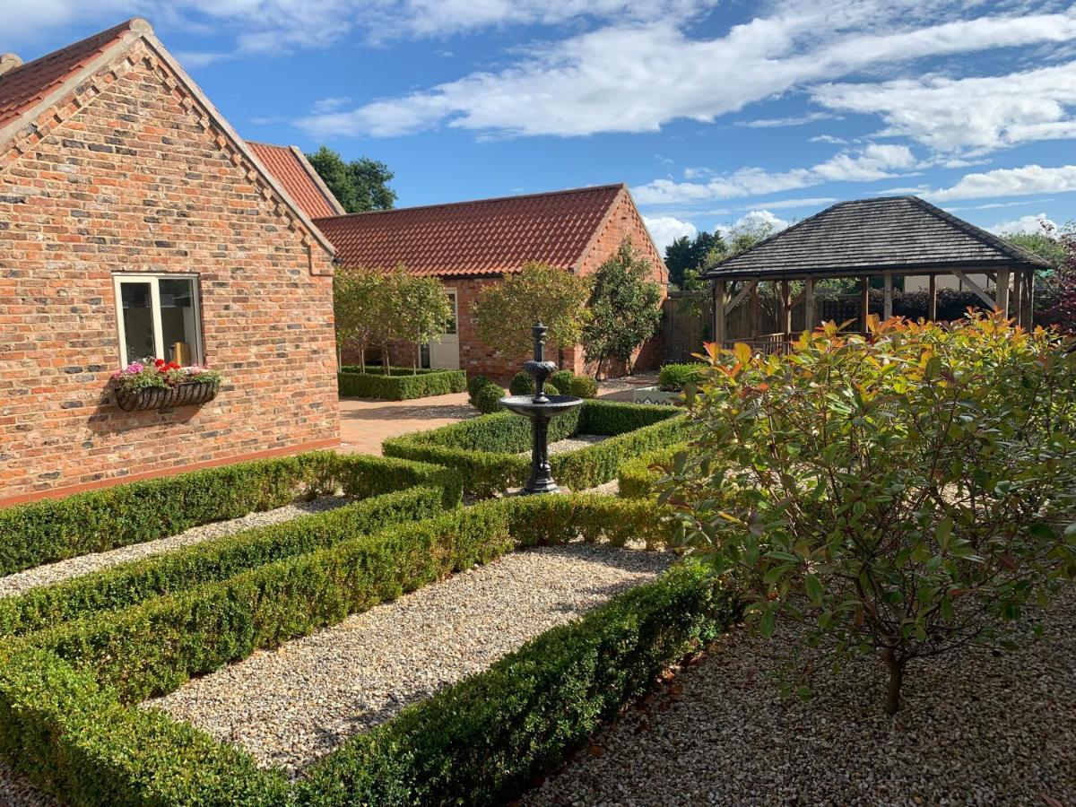 Meals Farm Holiday Cottages - The Stables North Somercotes Dış mekan fotoğraf